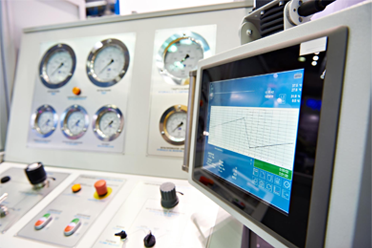 ofirmie_testy_silownikow_hydraulicznych